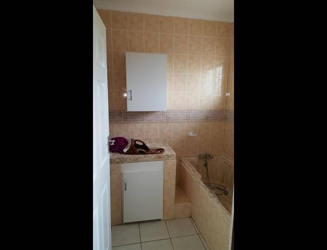2 BEDROOM PROPERTY TO RENT IN SHALLCROSS